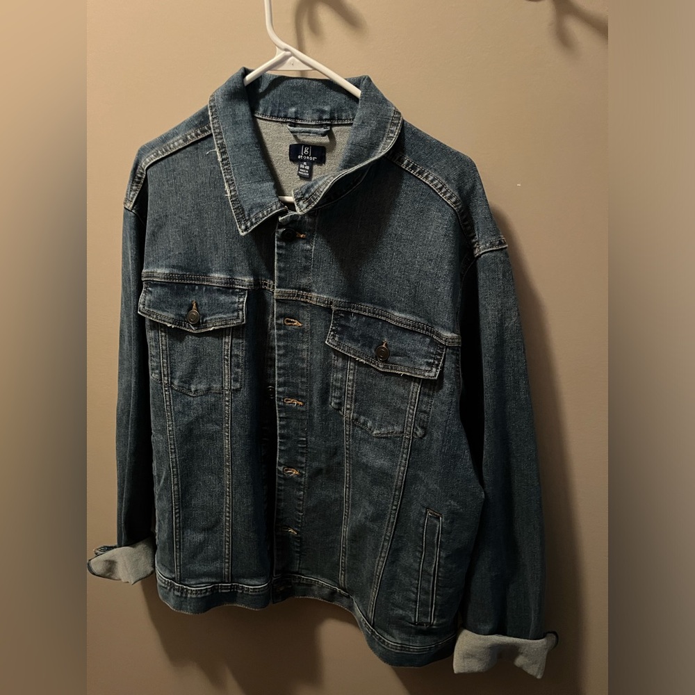 Brand new Men’s George denim jean jacket size XL, perfect for oversized look!